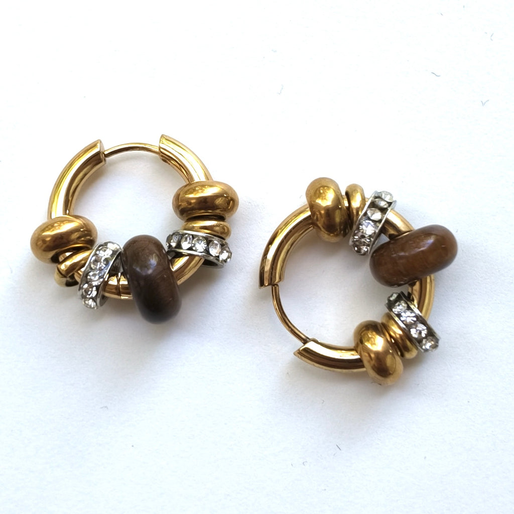 Omasi Asteria earrings in nickel-free surgical steel with a natural stone centre