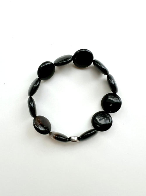 Black Onyx beaded bracelet on a white background – Omasi Collection Finland