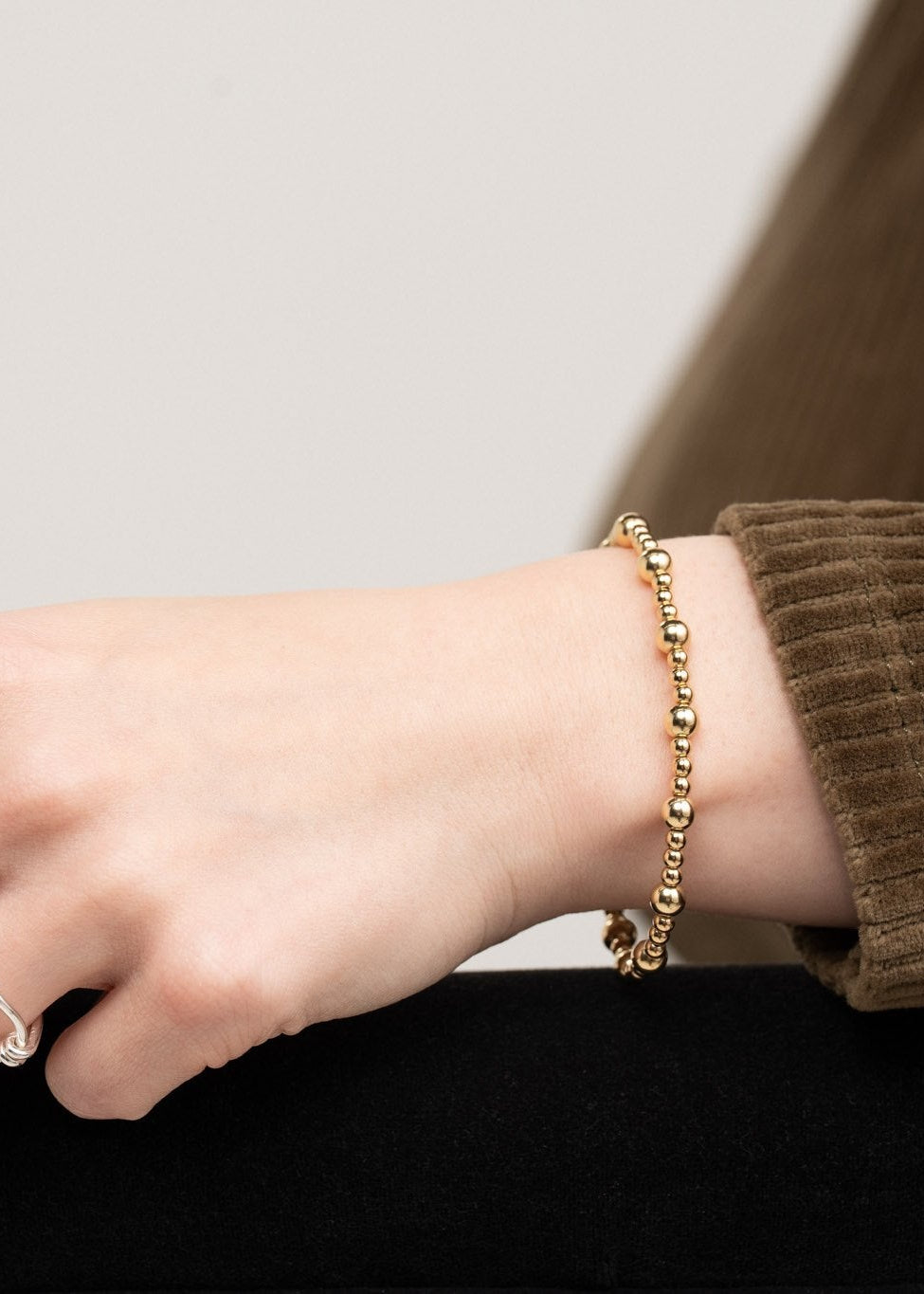Aurelia bracelet on model on wrist – Omasi Collection Finland