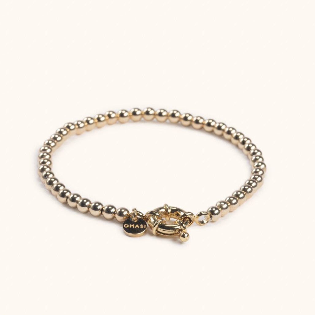 Solme gold-filled bracelet flat lay – Omasi Collection Finland