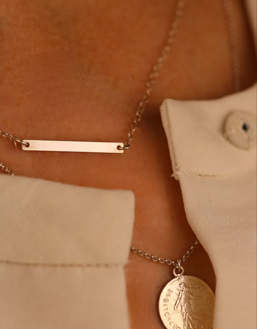 Sylva sterling silver bar necklace close-up – handmade jewellery FinlandSylva sterling silver bar necklace close-up – handmade jewellery Finland